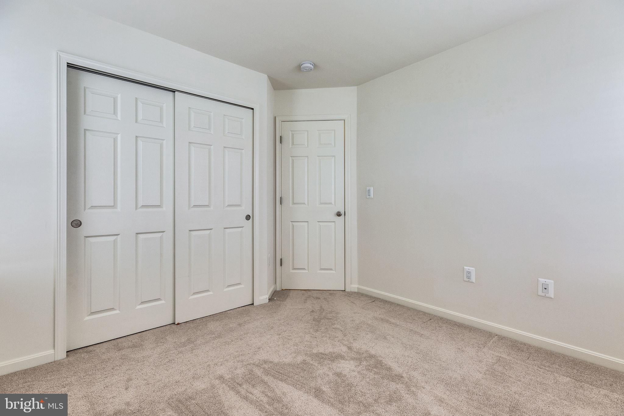 44128 Turf Field Square Chantilly, VA 20152 - Photo 33 of 56 Gallery Image 33