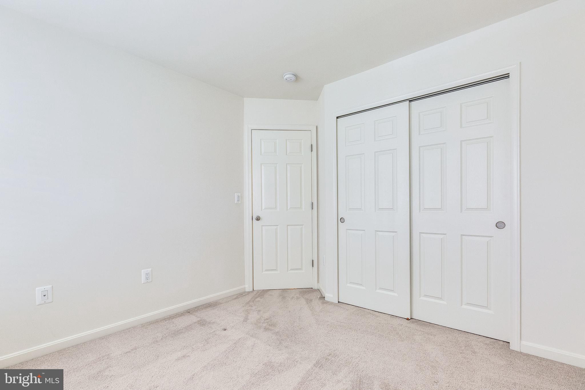 44128 Turf Field Square Chantilly, VA 20152 - Photo 37 of 56 Gallery Image 37