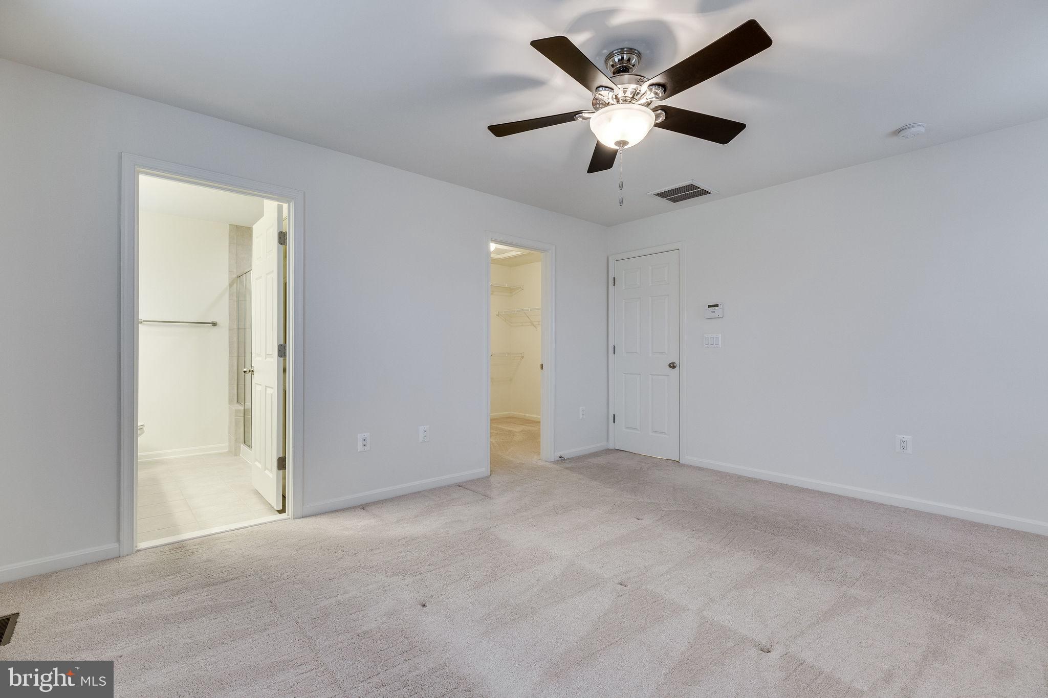 44128 Turf Field Square Chantilly, VA 20152 - Photo 41 of 56 Gallery Image 41