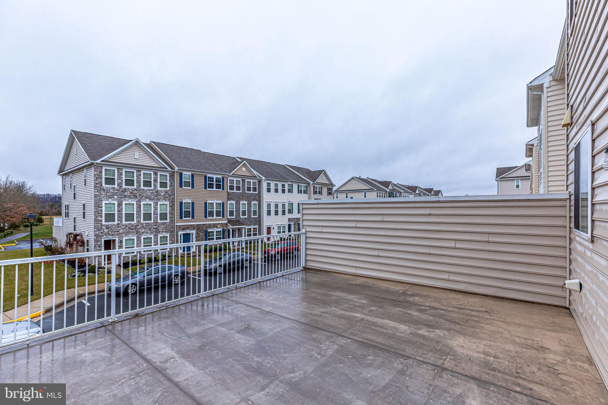 44128 Turf Field Square Chantilly, VA 20152 - Photo 47 of 56 Gallery Image 47