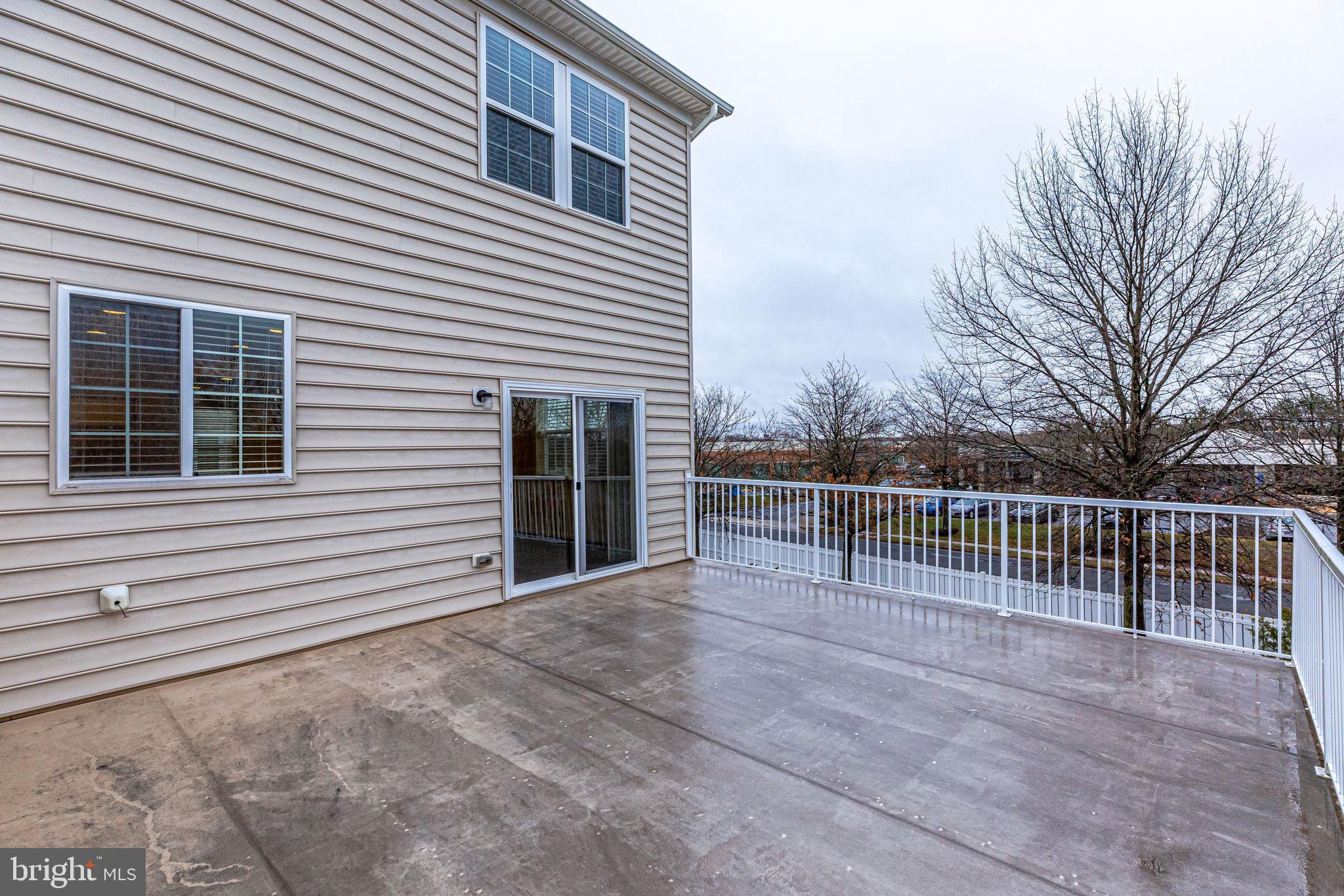 44128 Turf Field Square Chantilly, VA 20152 - Photo 49 of 56 Gallery Image 49