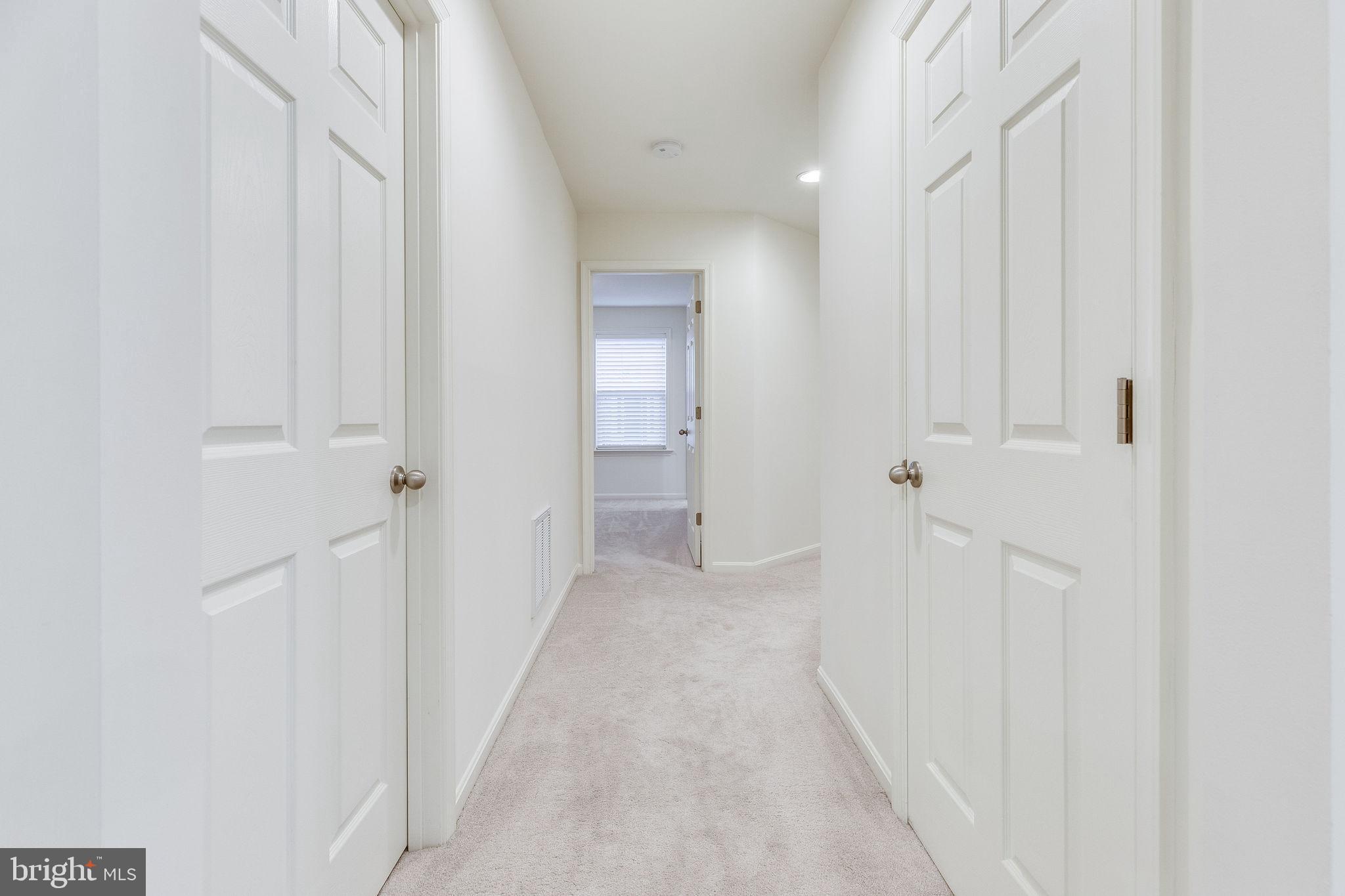 44128 Turf Field Square Chantilly, VA 20152 - Photo 6 of 56 Gallery Image 6