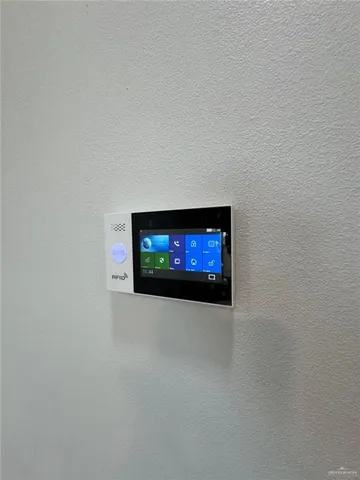 $1,250 | 1000 North Clarence Avenue, Unit 4, Edinburg, TX 78541