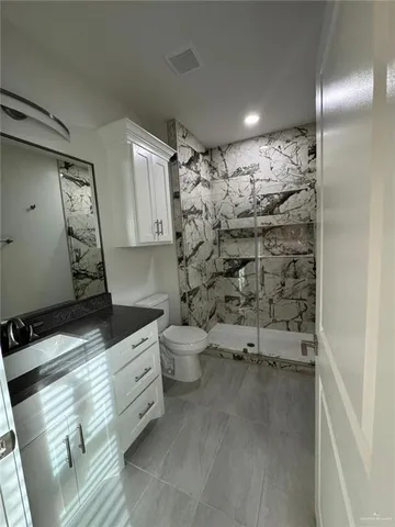 $1,250 | 1000 North Clarence Avenue, Unit 4, Edinburg, TX 78541