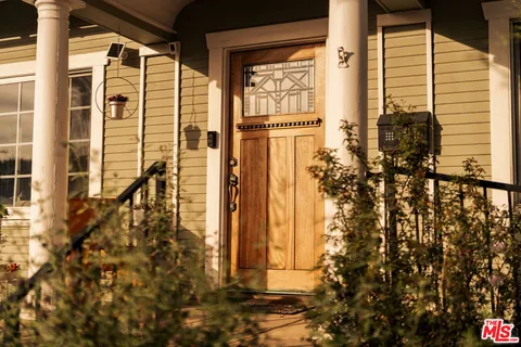 a view of entryway