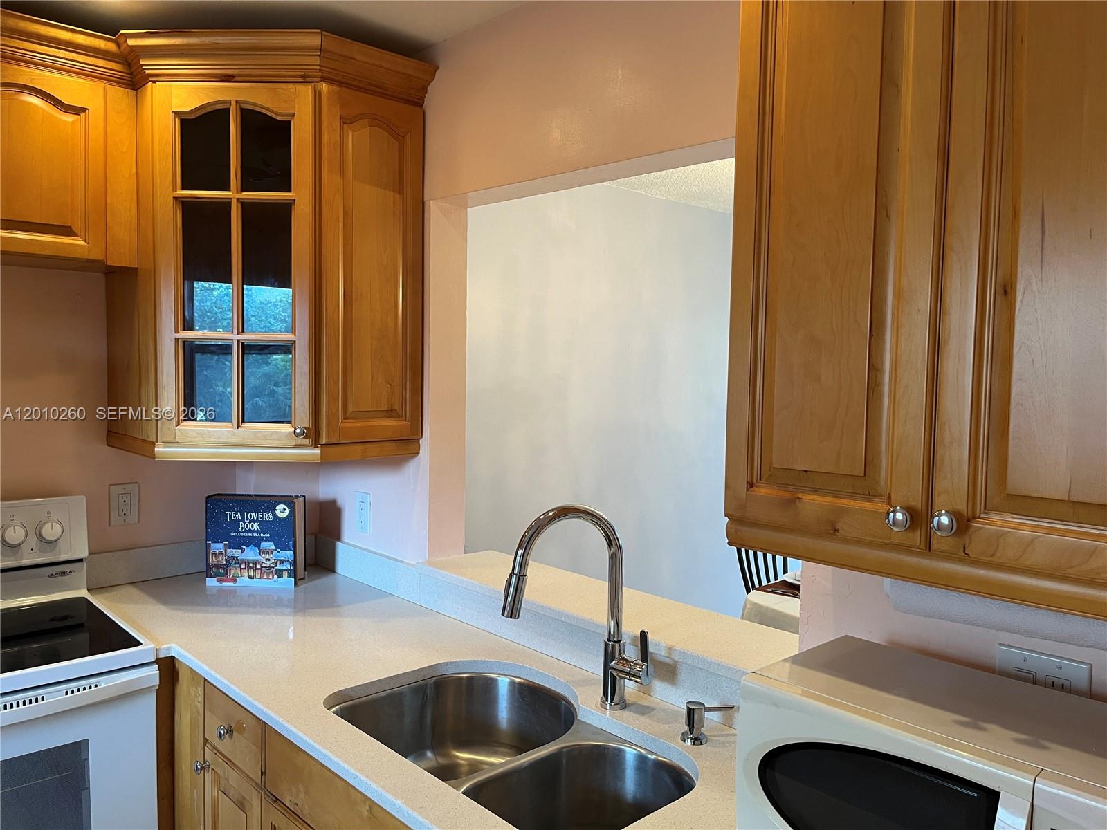 200 Ashbury Road, Unit 208 Hollywood, FL 33024 - Photo 8 of 12