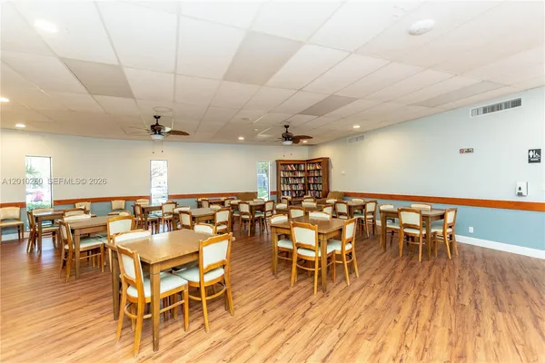 $1,450 | 200 Ashbury Road, Unit 208, Hollywood, FL 33024