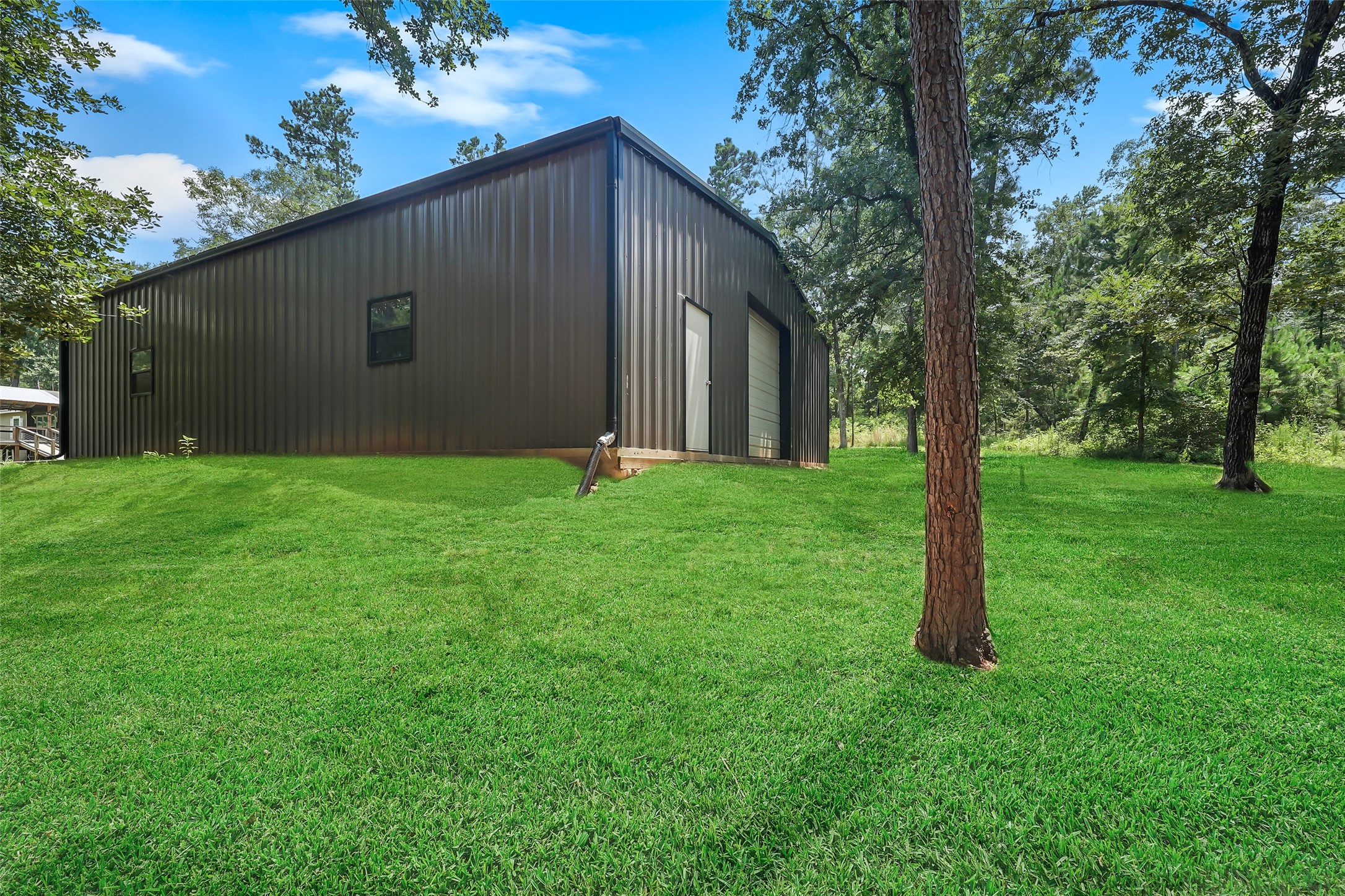 577 Winding River Road South Oakhurst, TX 77359 - Photo 3 of 44
