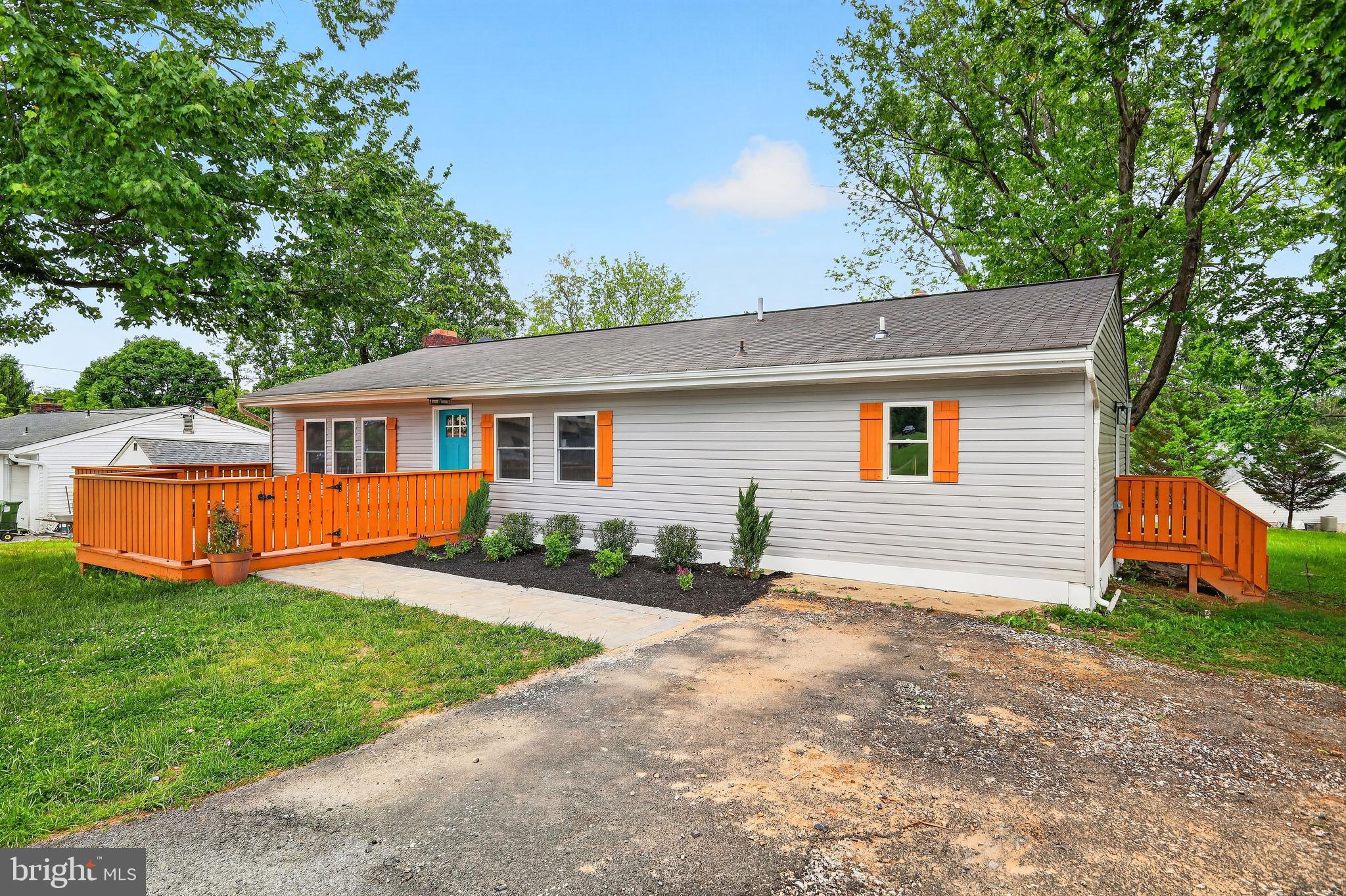 3615 Sykesville Road Westminster, MD 21157 - Photo 3 of 36