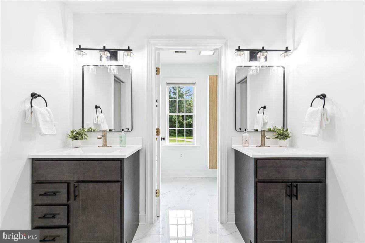 102 Little Neck Road Stevensville, MD 21666 - Photo 46 of 77 2nd floor Full Bath