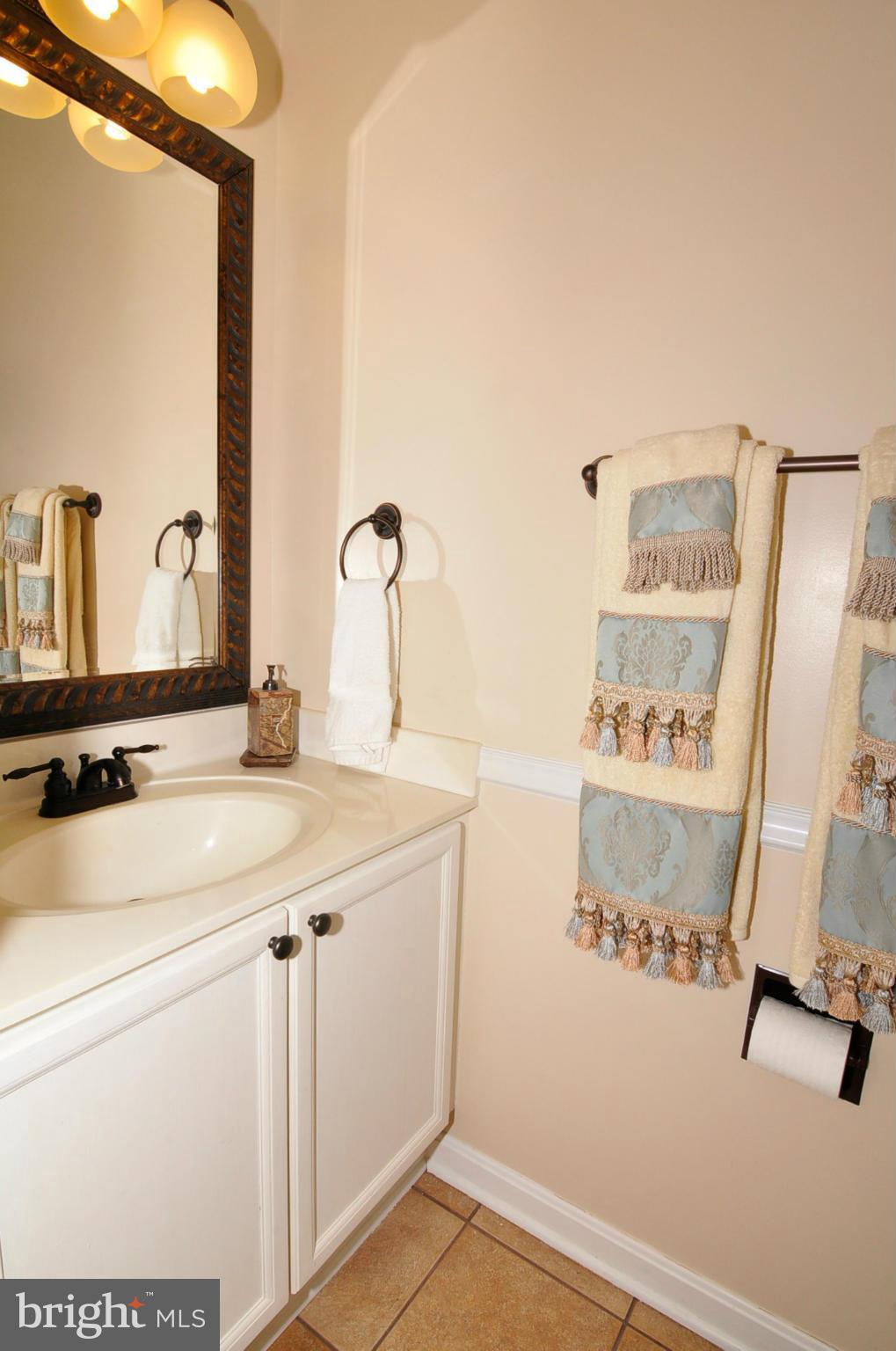 7291 Olde Lantern Way Springfield, VA 22152 - Photo 13 of 27 Interior (General)