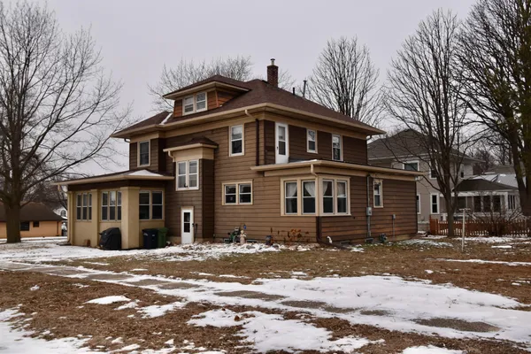 $169,000 | 622 7th Street, Sibley, IA 51249