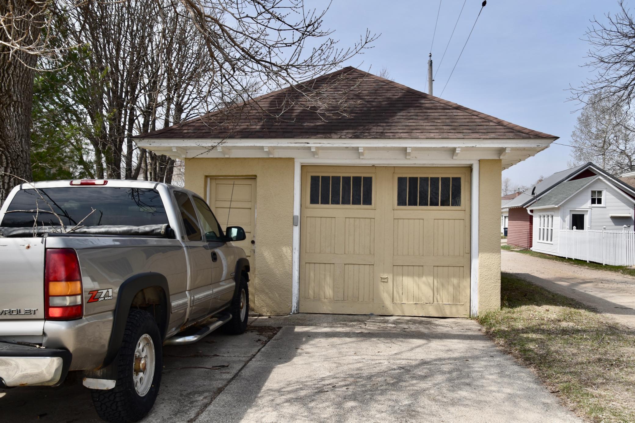 622 7th Street Sibley, IA 51249 - Photo 38 of 41