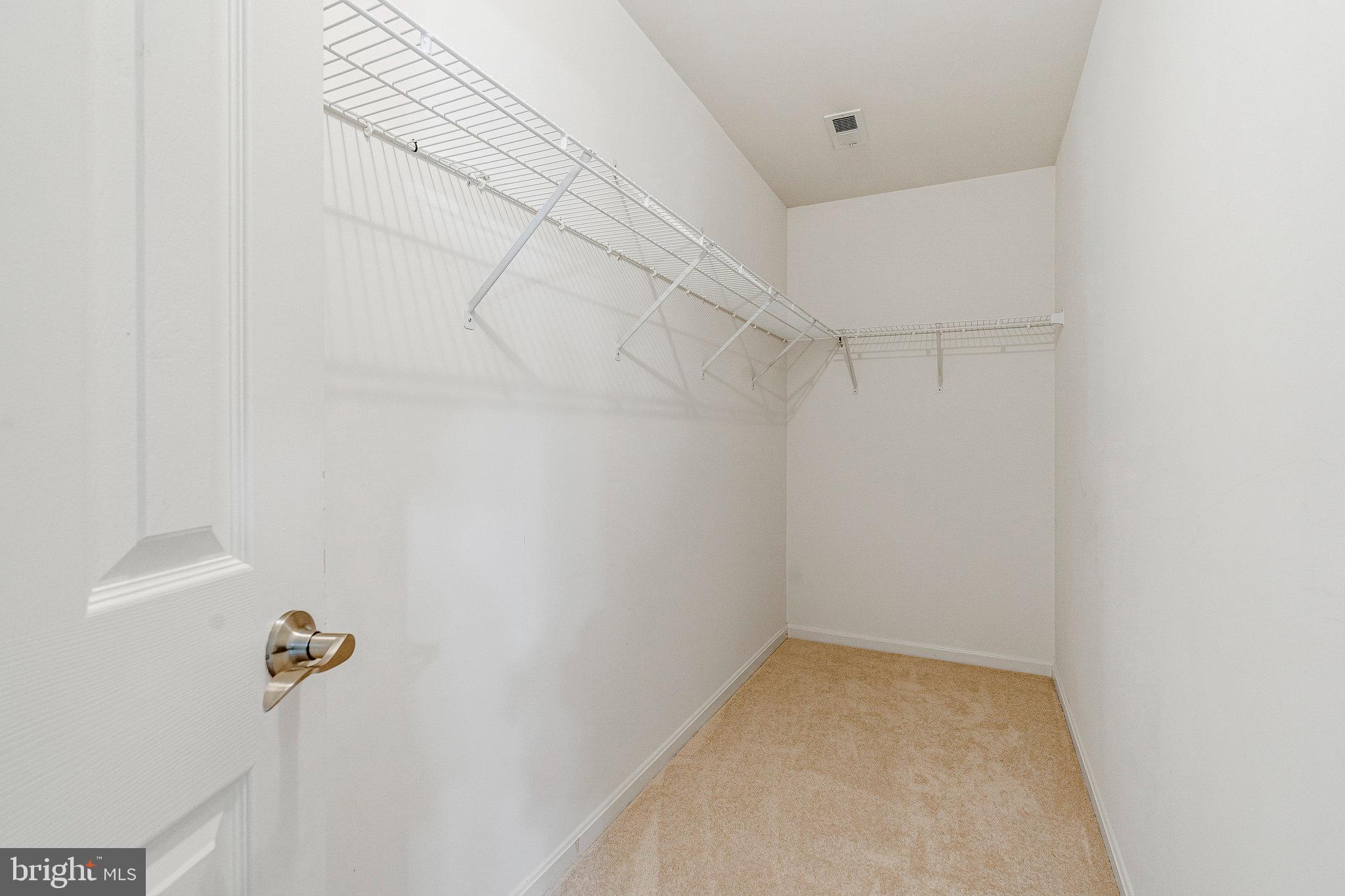 13546 Ryton Ridge Lane Gainesville, VA 20155 - Photo 36 of 47 Bedroom 3 WIC