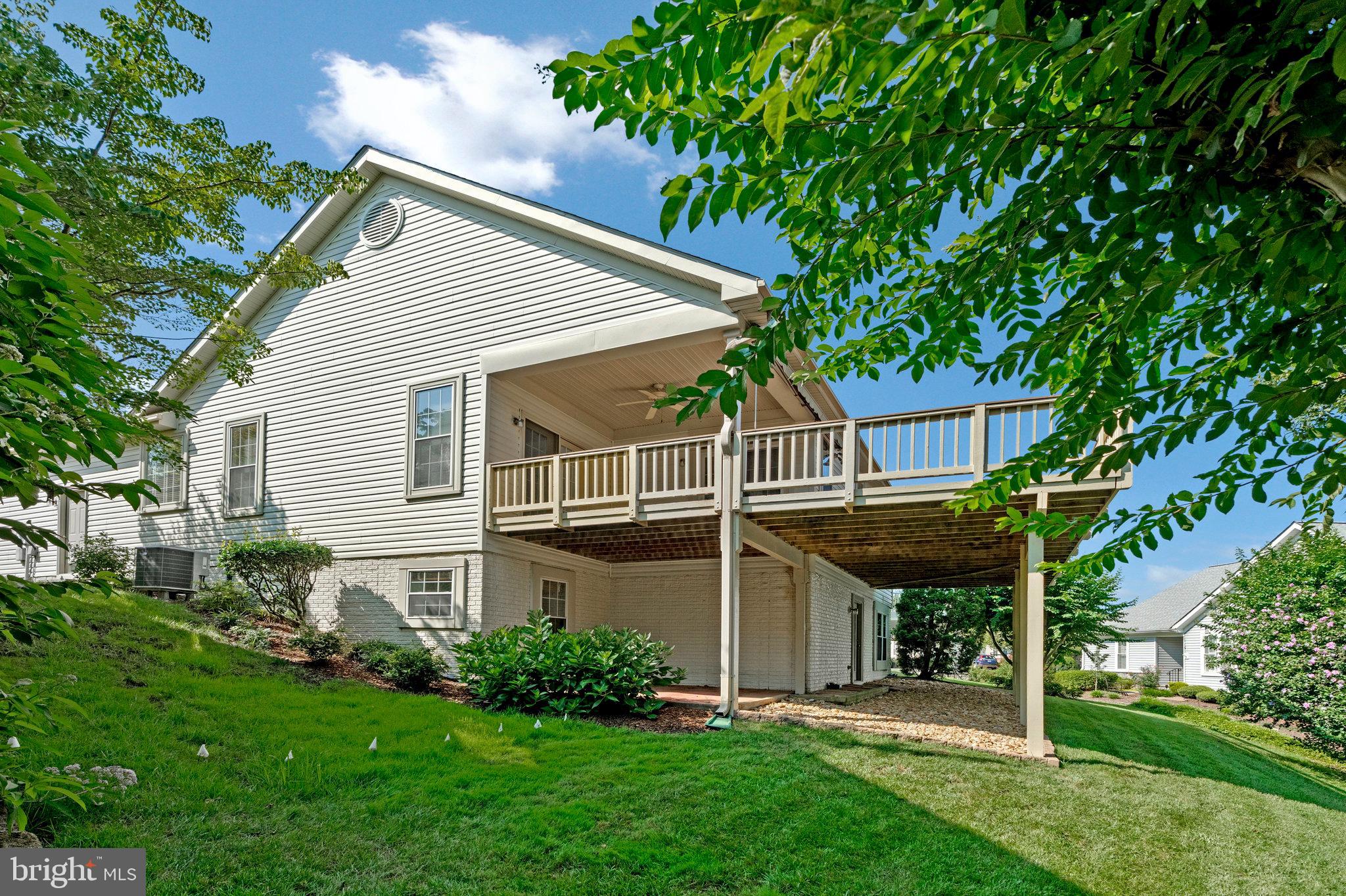 13546 Ryton Ridge Lane Gainesville, VA 20155 - Photo 47 of 47 Rear exterior