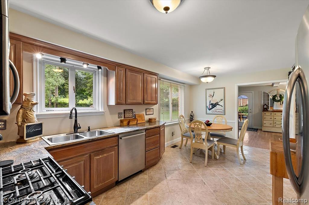 746 Birch Tree Lane Rochester Hills, MI 48306 - Photo 22 of 70