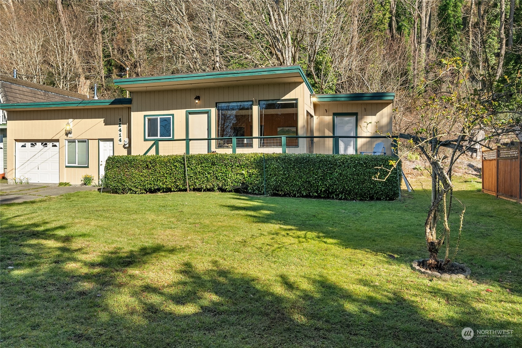 12414 Southwest Bachelor Road Vashon, WA 98070 - Photo 1 of 24 Gallery Image 1