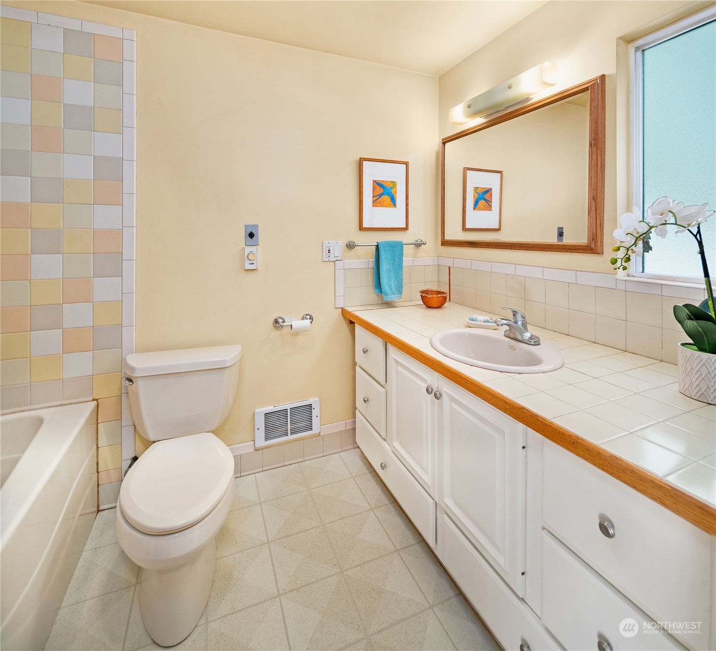 12414 Southwest Bachelor Road Vashon, WA 98070 - Photo 13 of 24 Gallery Image 13