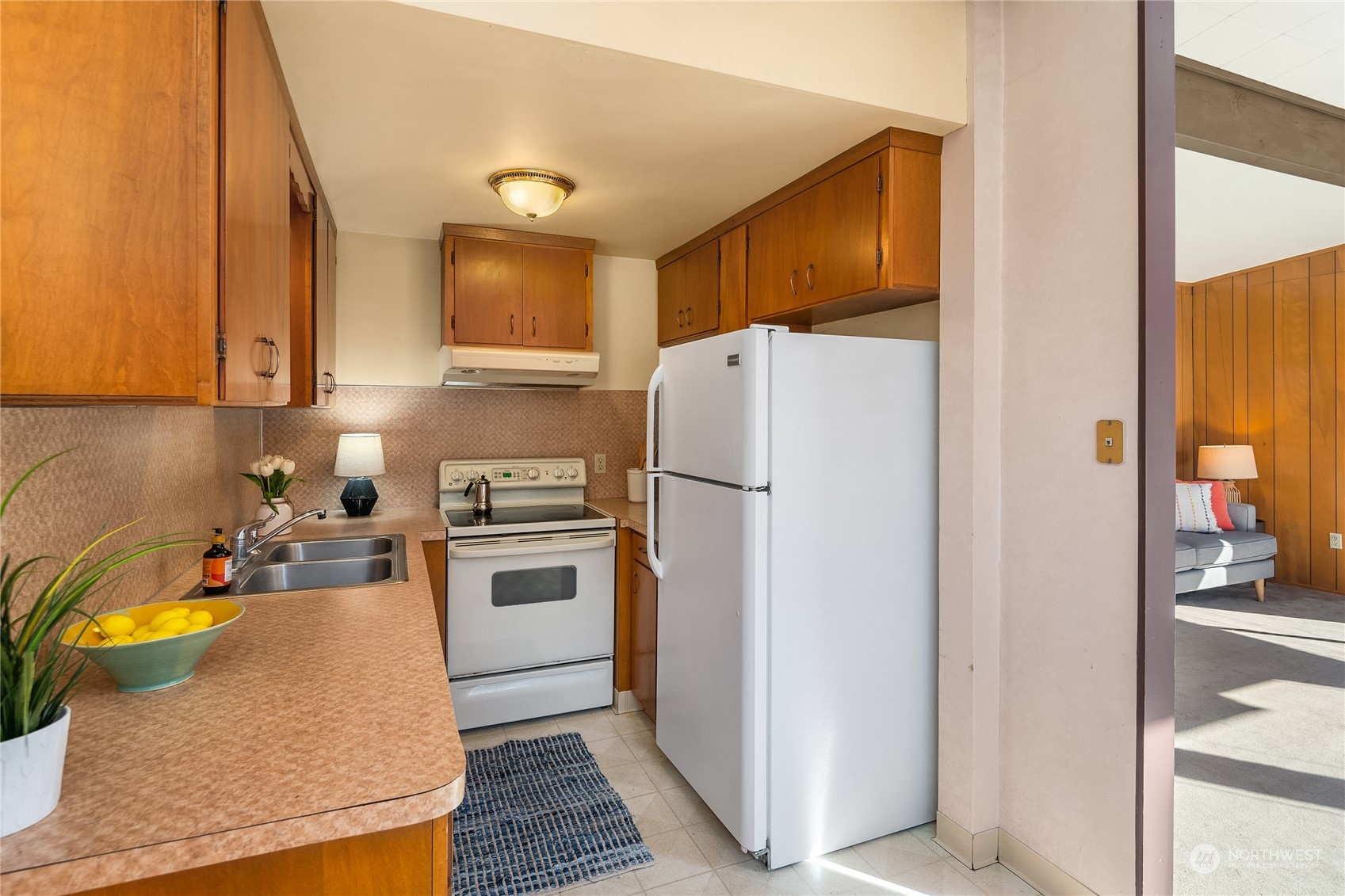 12414 Southwest Bachelor Road Vashon, WA 98070 - Photo 9 of 24 Gallery Image 9