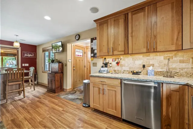 $1,599,000 | 2511 Carver Avenue, Maplewood, MN 55119