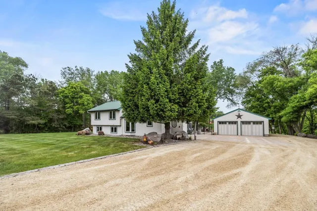 $1,599,000 | 2511 Carver Avenue, Maplewood, MN 55119