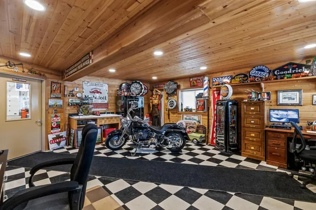 $1,599,000 | 2511 Carver Avenue, Maplewood, MN 55119