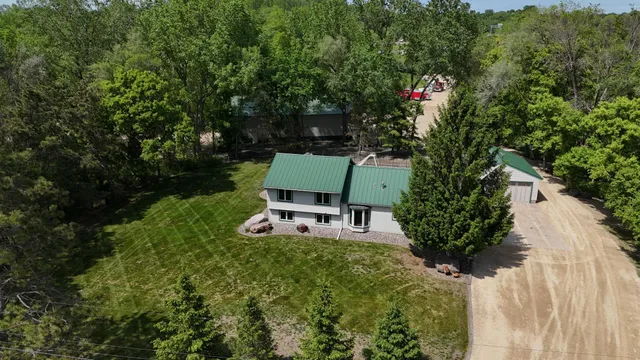 $1,599,000 | 2511 Carver Avenue, Maplewood, MN 55119