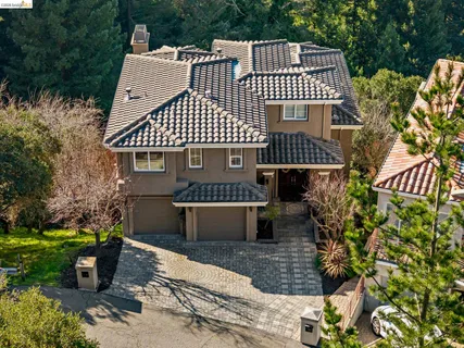 $2,095,000 | 6194 Mazuela Drive, Oakland, CA 94611