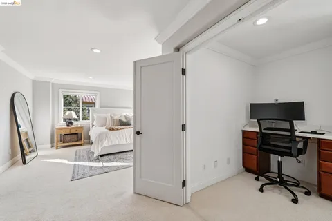 $2,095,000 | 6194 Mazuela Drive, Oakland, CA 94611