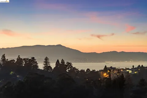 $2,095,000 | 6194 Mazuela Drive, Oakland, CA 94611