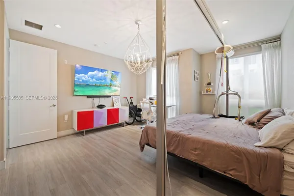 $575,000 | 10305 Northwest 63rd Terrace, Unit 105, Doral, FL 33178