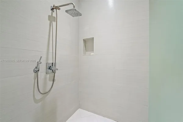 $575,000 | 10305 Northwest 63rd Terrace, Unit 105, Doral, FL 33178