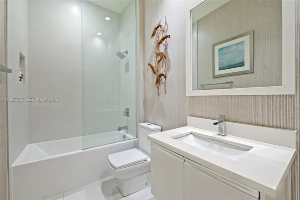 $575,000 | 10305 Northwest 63rd Terrace, Unit 105, Doral, FL 33178