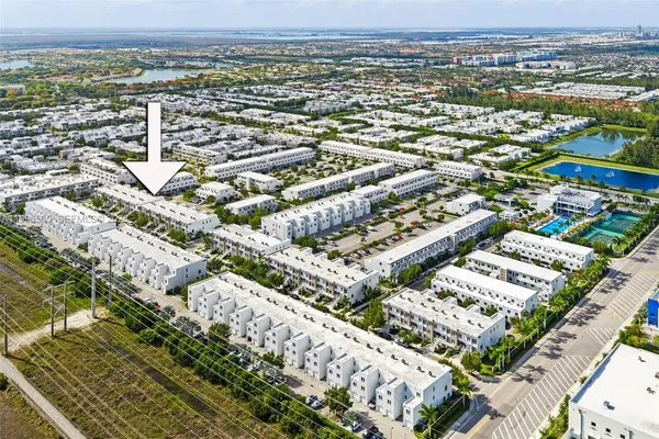 $575,000 | 10305 Northwest 63rd Terrace, Unit 105, Doral, FL 33178