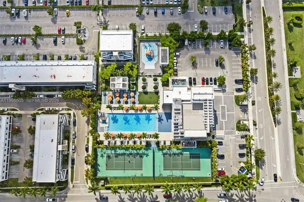 $575,000 | 10305 Northwest 63rd Terrace, Unit 105, Doral, FL 33178