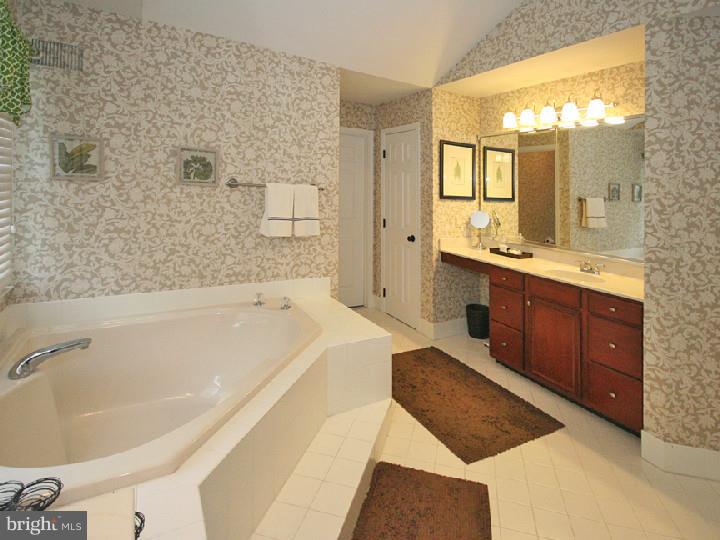 36 Hope Road Holland, PA 18966 - Photo 15 of 25