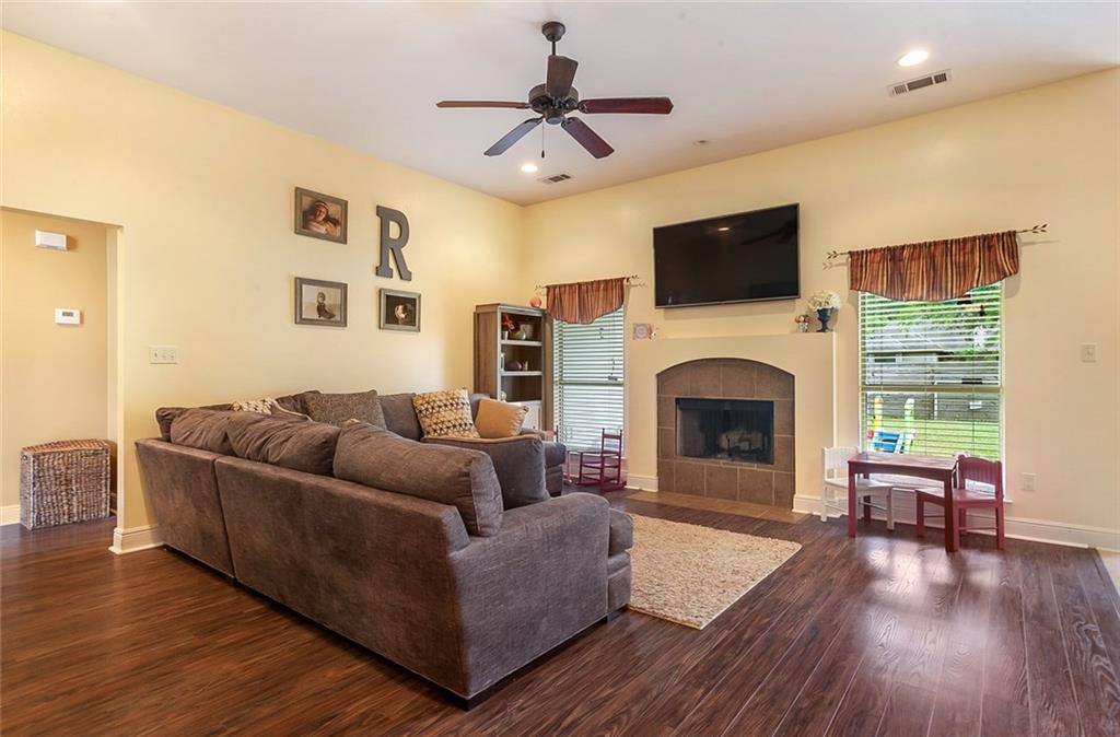 27129 Tag A Long Road Lacombe, LA 70445 - Photo 3 of 21 Gallery Image 3