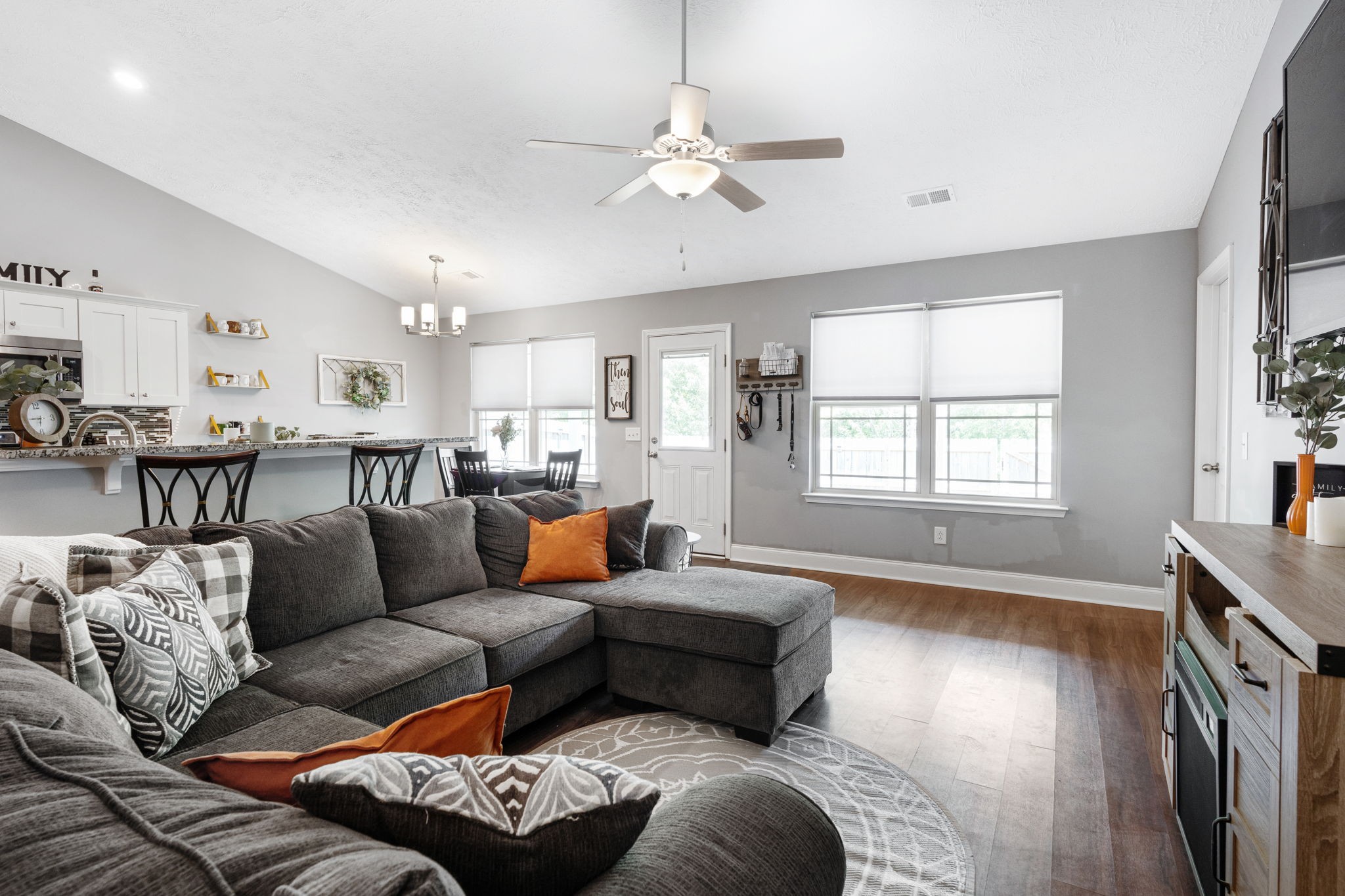1038 Berra Drive Springfield, TN 37172 - Photo 6 of 27 Gallery Image 6