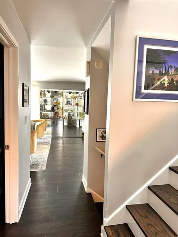 $535,000 | 1866 Old Willow Road, Northfield, IL 60093