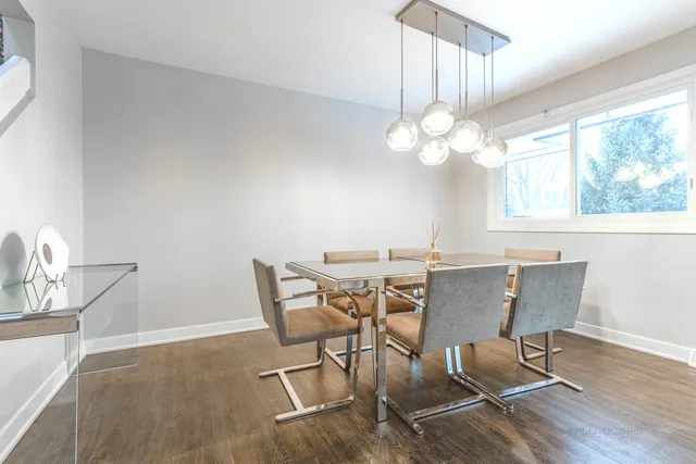 $535,000 | 1866 Old Willow Road, Northfield, IL 60093