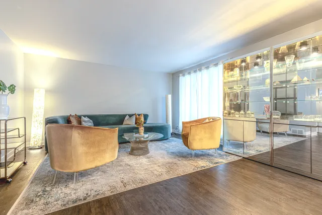 $535,000 | 1866 Old Willow Road, Northfield, IL 60093