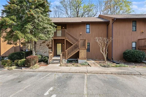 $239,000 | 5 Cedar Creek, Jamestown, NC 27282