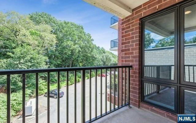 17 Meadow Road, Unit 210 Rutherford, NJ 07070 - Photo 17 of 21