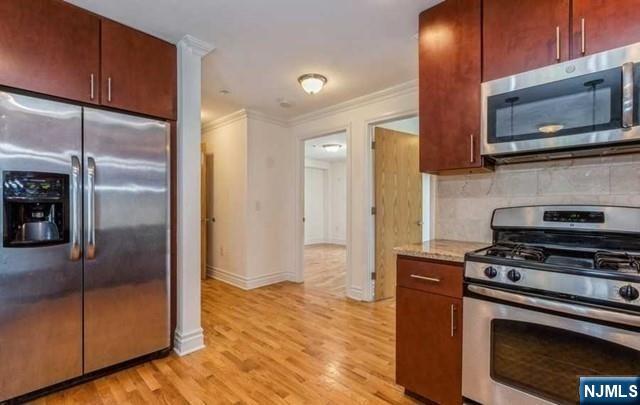 17 Meadow Road, Unit 210 Rutherford, NJ 07070 - Photo 3 of 21