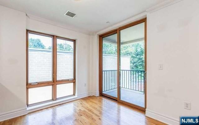 17 Meadow Road, Unit 210 Rutherford, NJ 07070 - Photo 6 of 21