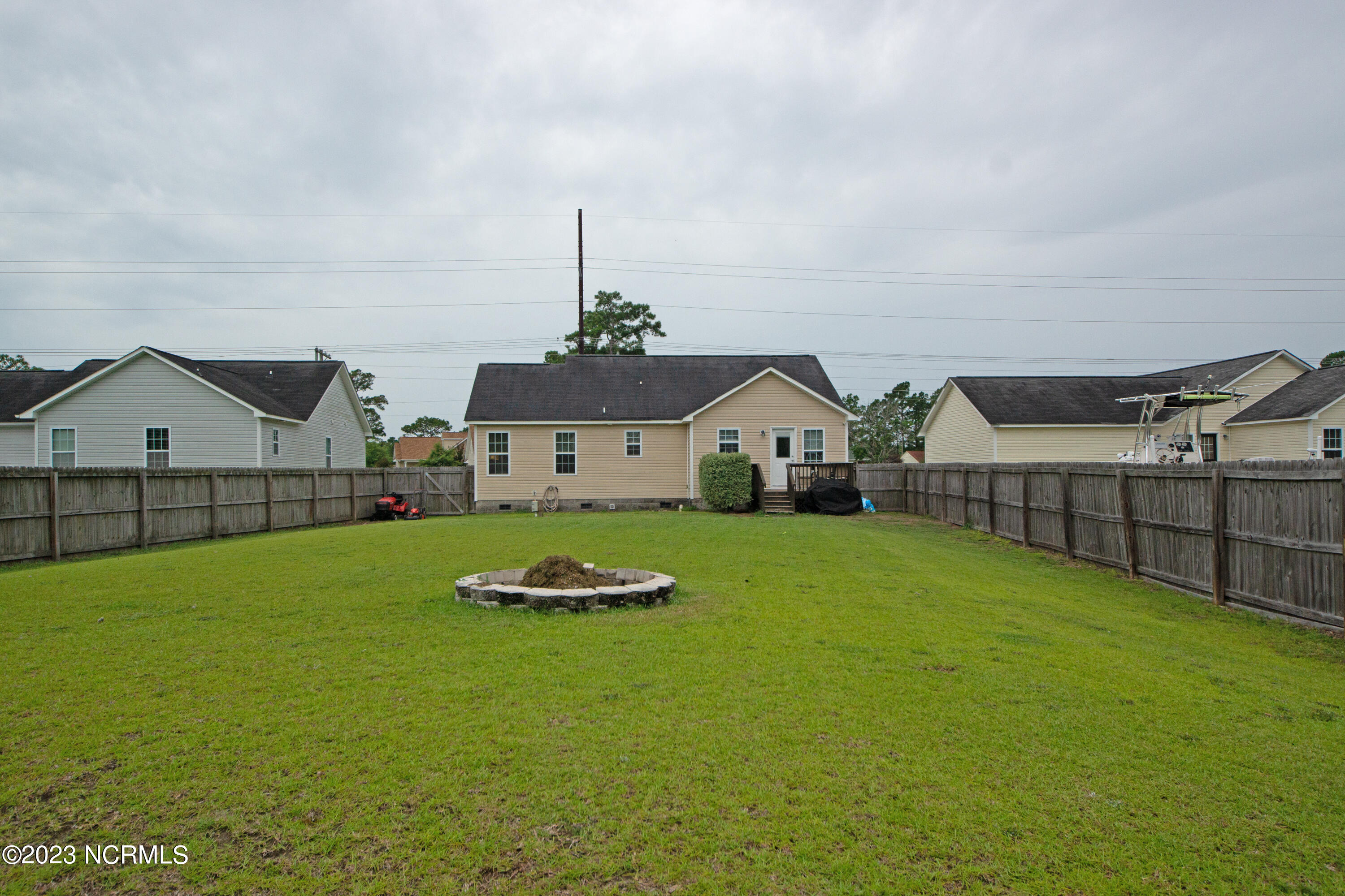 461 Sand Ridge Road Hubert, NC 28539 - Photo 31 of 33 Firepit
