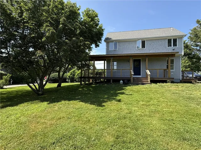 $2,800 | 157 Briarwood Avenue, Middletown, RI 02842