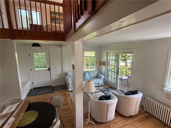 $2,800 | 157 Briarwood Avenue, Middletown, RI 02842