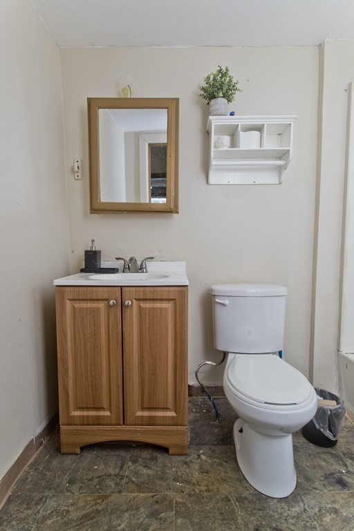 53 Whiting Street Springfield, MA 01107 - Photo 12 of 42