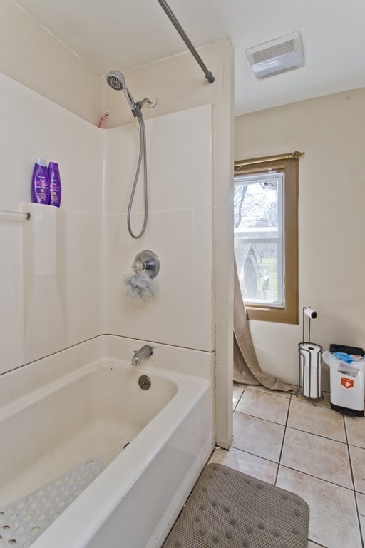 53 Whiting Street Springfield, MA 01107 - Photo 25 of 42